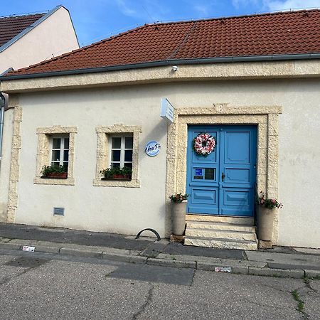 Monpe Apartmanik S Atmosferou Komárno Eksteriør billede