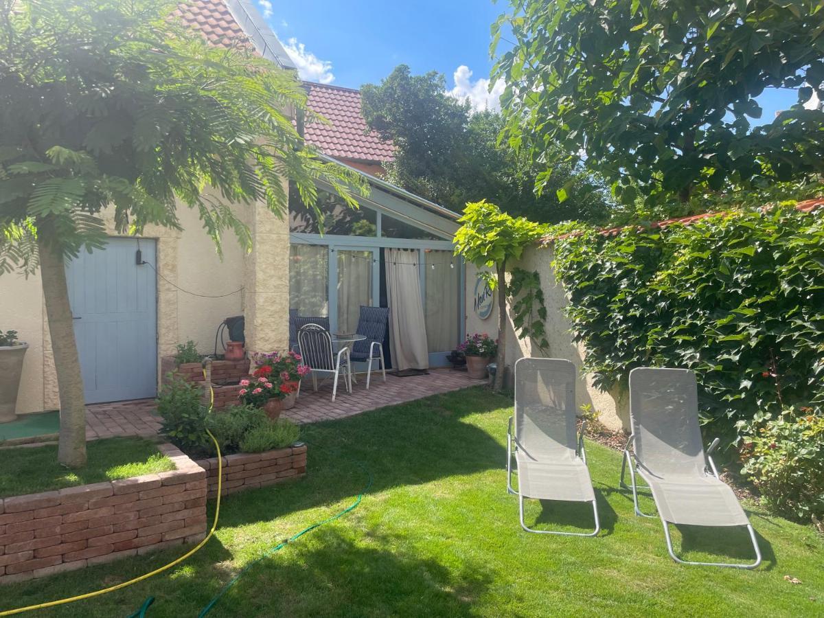 Monpe Apartmanik S Atmosferou Komárno Eksteriør billede